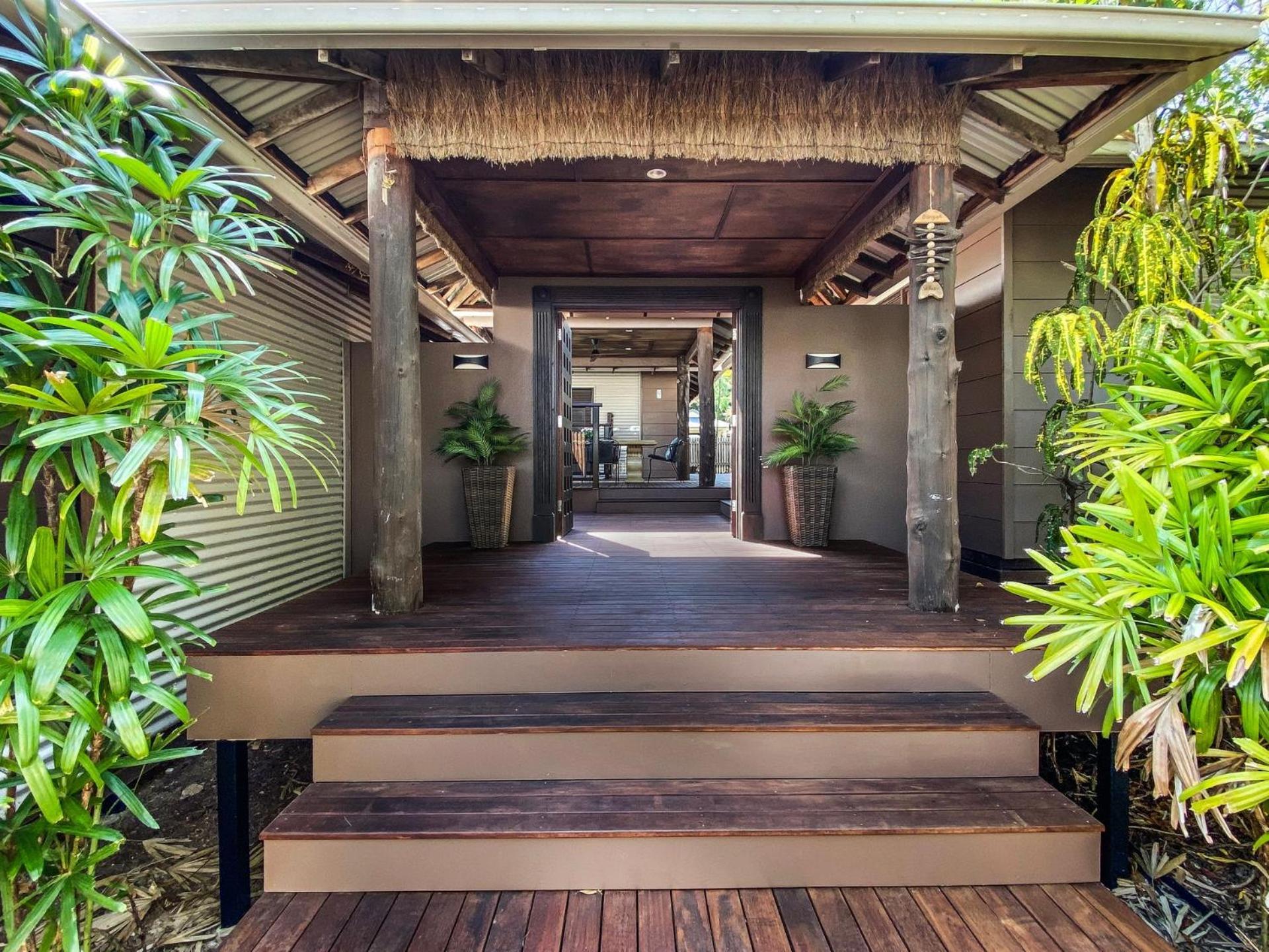 Banyak Villa Horseshoe Bay Exterior photo